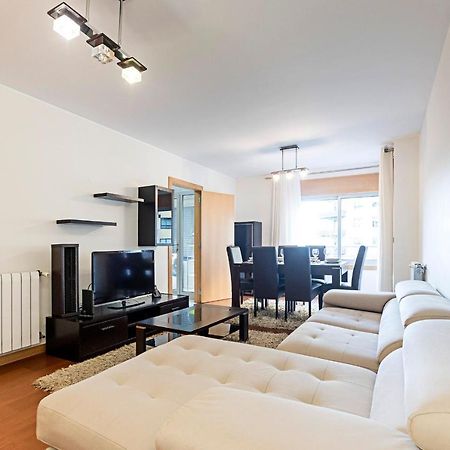 2Br Flat By Metro W/ Free Parking By Lovelystay Vila Nova de Gaia Exterior photo
