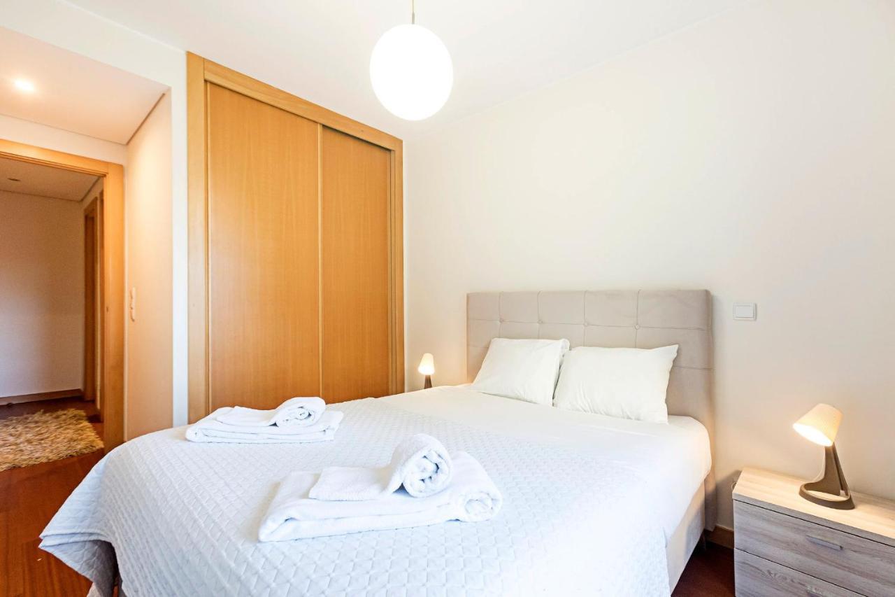 2Br Flat By Metro W/ Free Parking By Lovelystay Vila Nova de Gaia Exterior photo