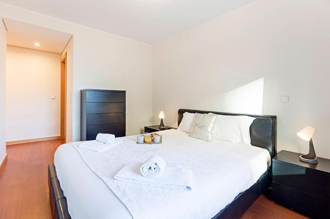 2Br Flat By Metro W/ Free Parking By Lovelystay Vila Nova de Gaia Exterior photo